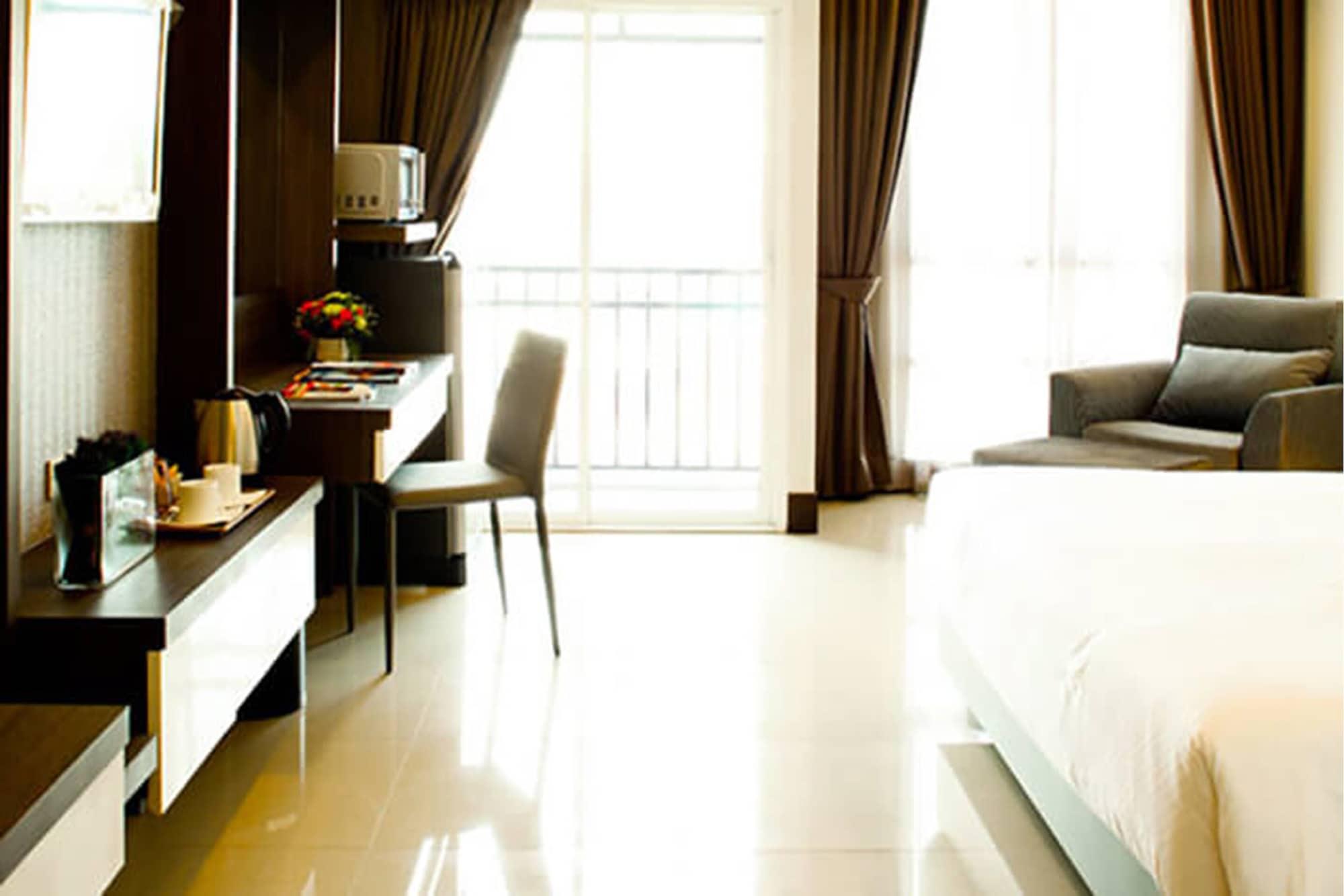 Crystal Suites Suvarnbhumi Airport Bangkok Exterior foto