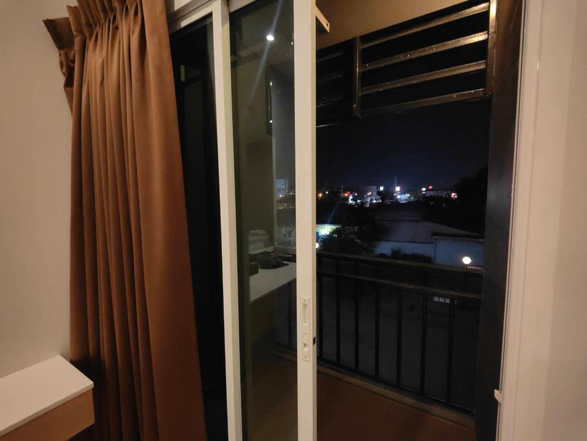 Crystal Suites Suvarnbhumi Airport Bangkok Exterior foto