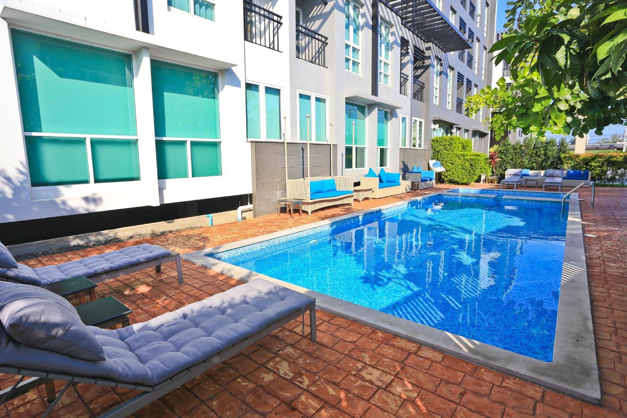 Crystal Suites Suvarnbhumi Airport Bangkok Exterior foto